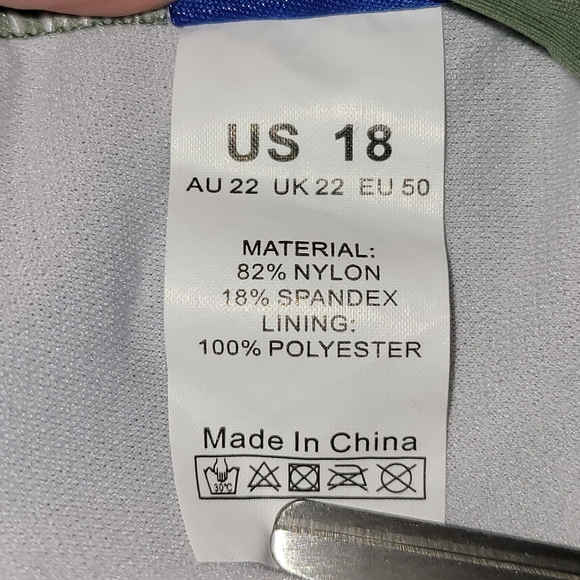 Hilor Tankini Retro Ruched Swimsuit Top with Ruffled Peplum Hem New Without Tag - Picture 8 of 12